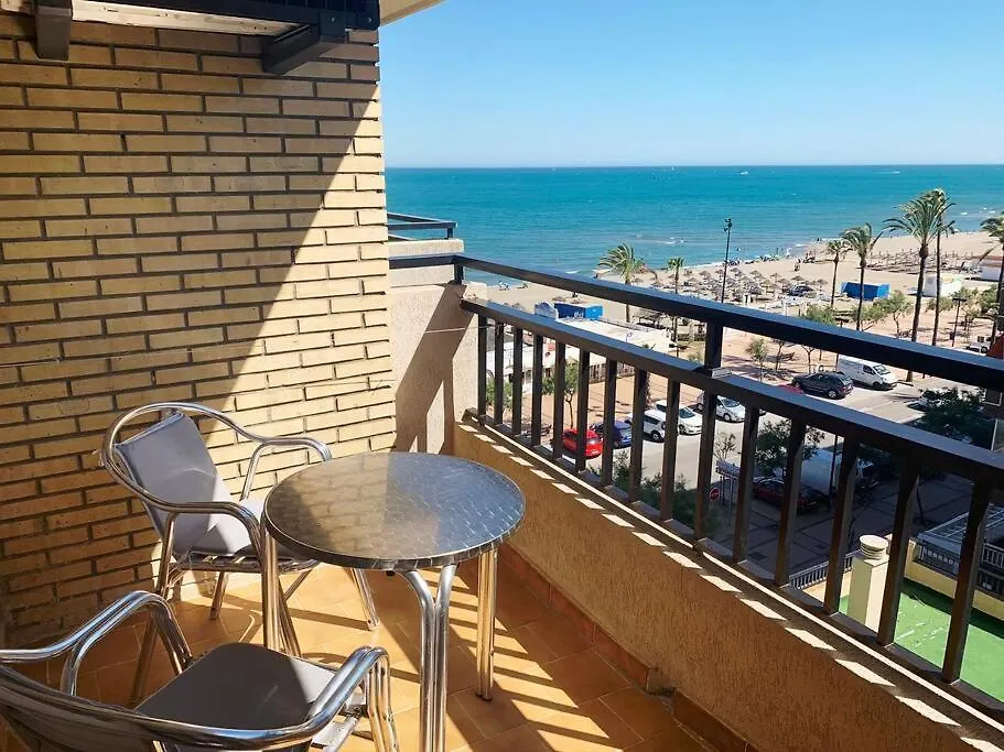 Apartamento En Primera Linea Con Vistas Al Mar Fuengirola Spain