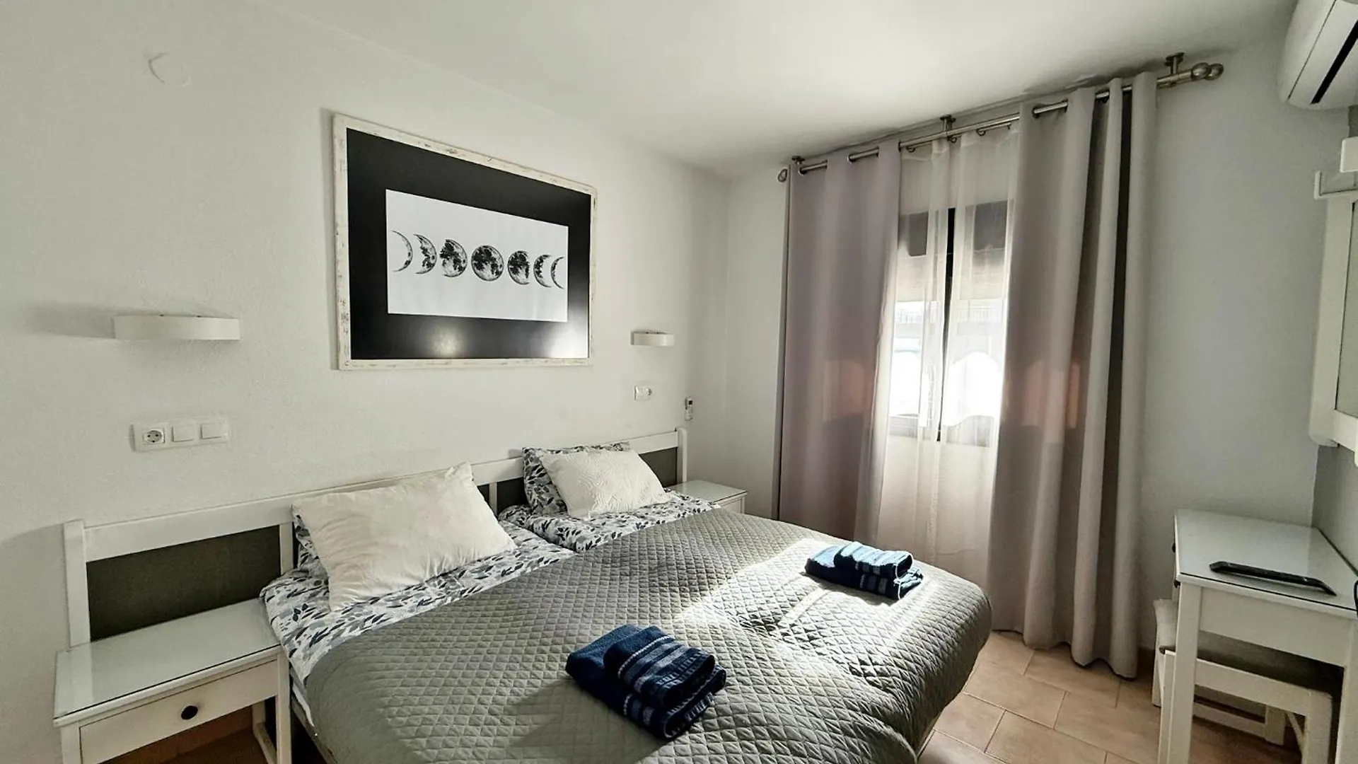 Apartamento En Primera Linea Con Vistas Al Mar Fuengirola 0*,