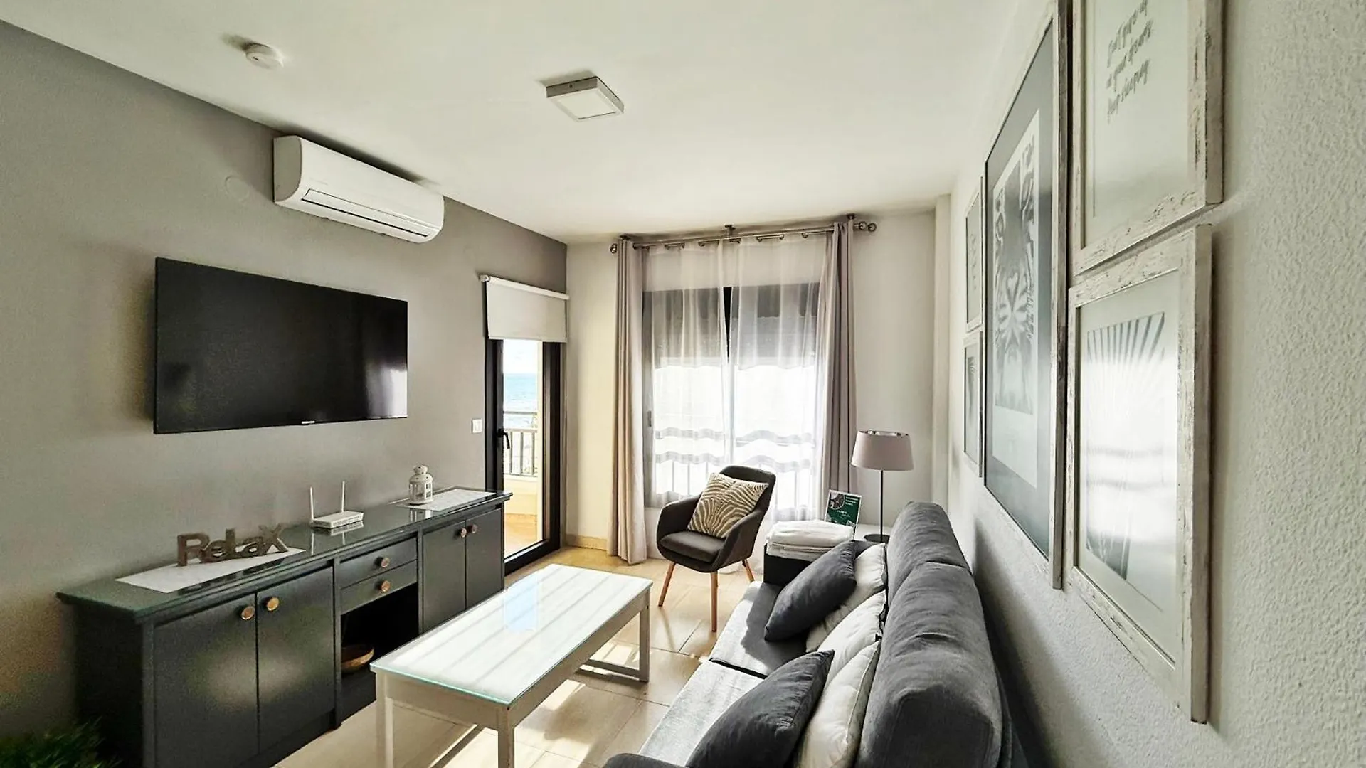 Apartamento En Primera Linea Con Vistas Al Mar Fuengirola
